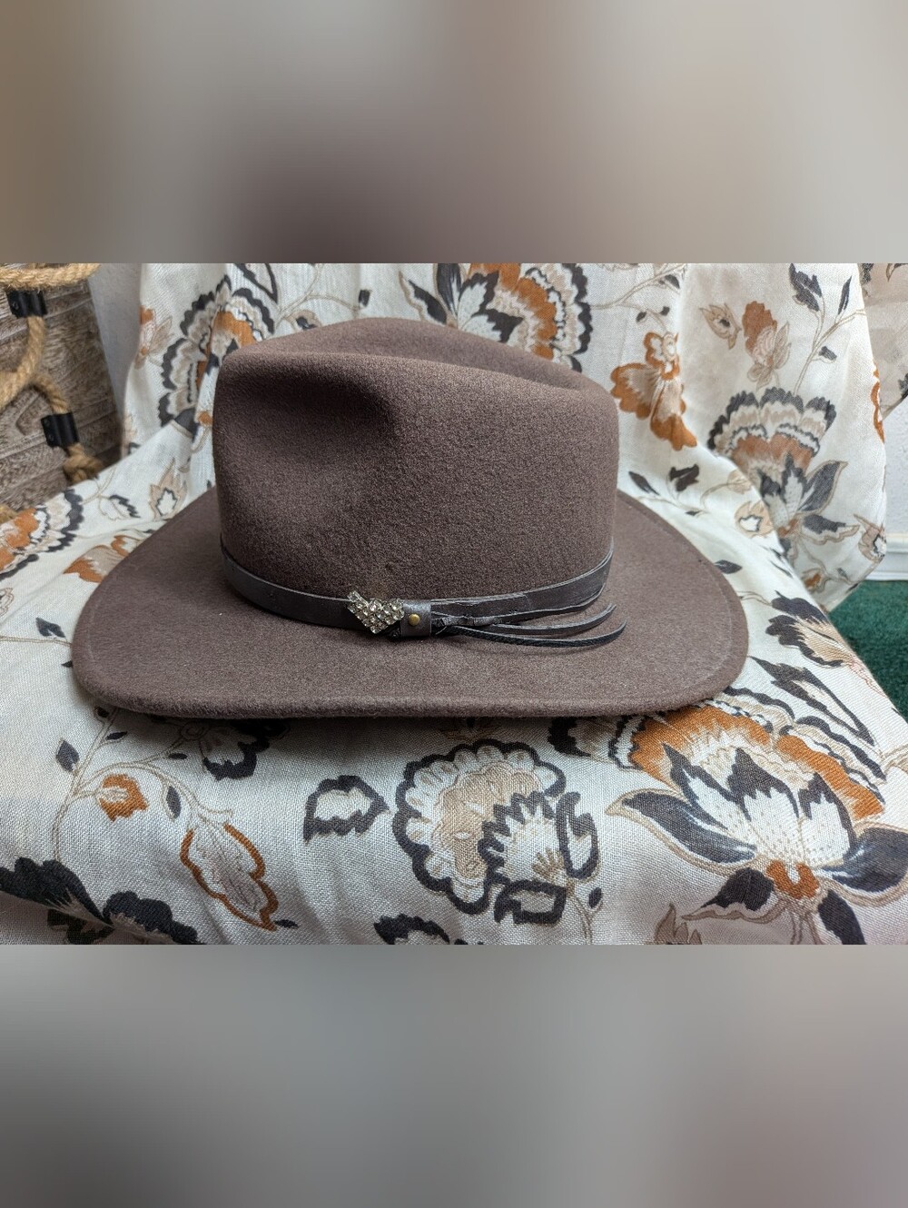 Scala Men's Brown Wool Hat with Decorative Band